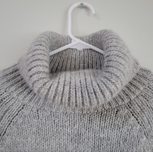 GAP Gray Alpaca Blend Turtleneck Women's Size L Turtleneck Cozy Chunky Fisherman - Picture 5 of 11